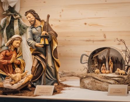 Figurettes of the nativity scene