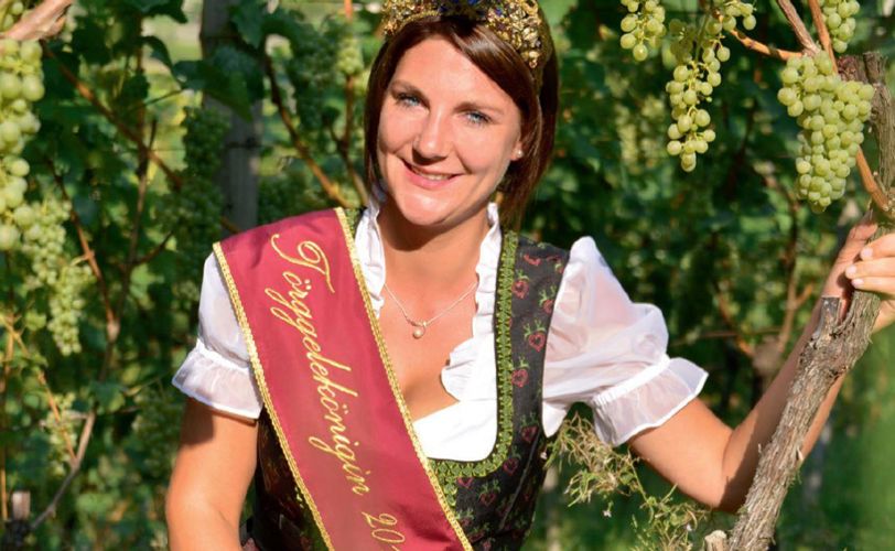 8th Törggele Queen 2013/2014: Patrizia Gasser from Gufidaun, Pflanzerhof