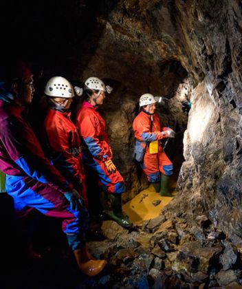 Guided tour in the mine