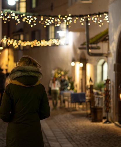 The historic town center of Klausen at night