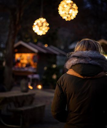 Il mercatino di natale di Chiusa di sera