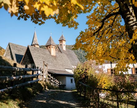 Dreikirchen im Herbst