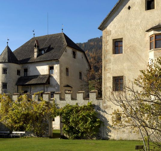 klausen-feldthurns-schloss-velthurns-helmuth-rier