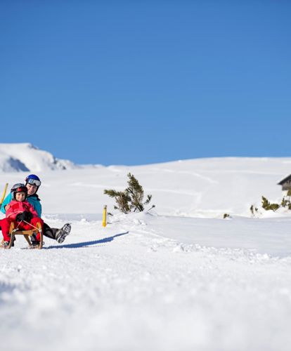 klausen-villanderer-alm-winter-rodeln-alex-filz