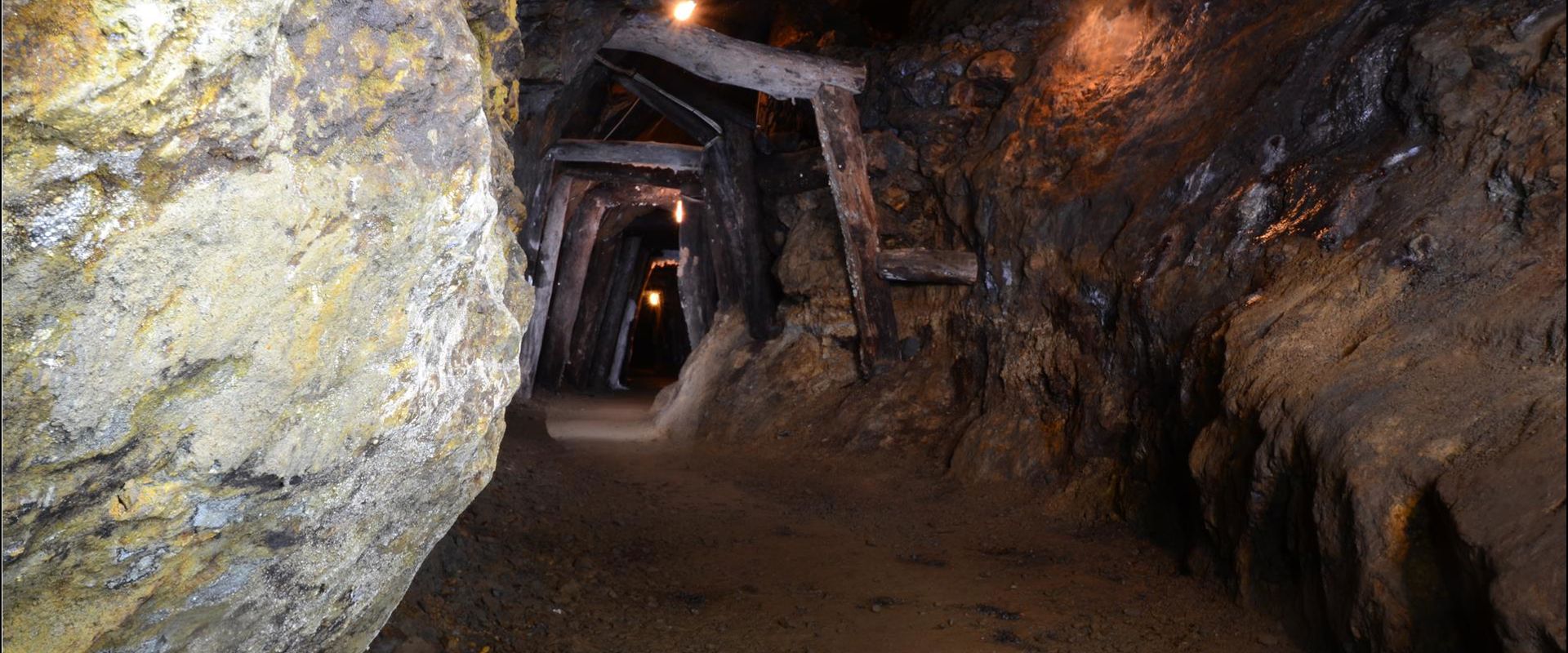 Ein Stollen im Bergwerk Villanders