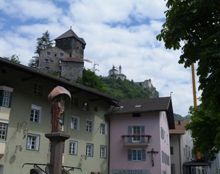Schloss Branzoll über Klausen