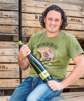 Winzer Christian Kerschbaumer vom Weingut Garlider