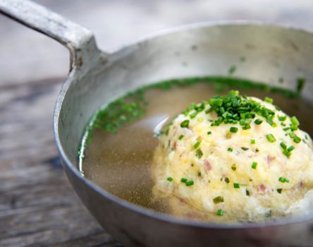 klausen-speckknödel-essen-helmuth-rier