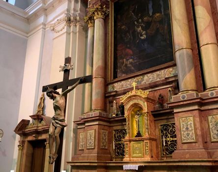 8-das-kloster-u-told