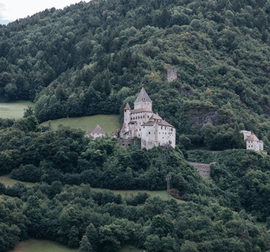 trostburg-theresa-0402-190729-silbersalz